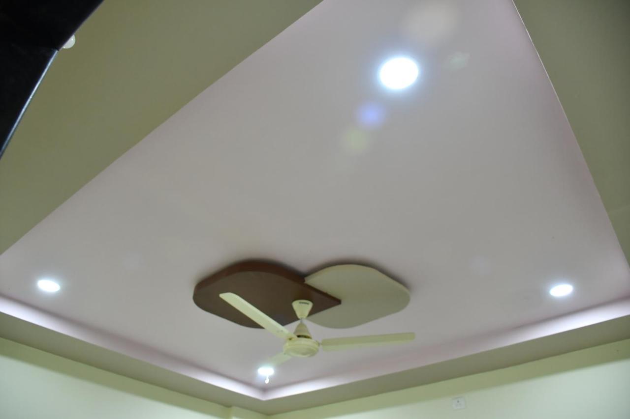 Hotel Kalika Residency Akalkot Exterior photo