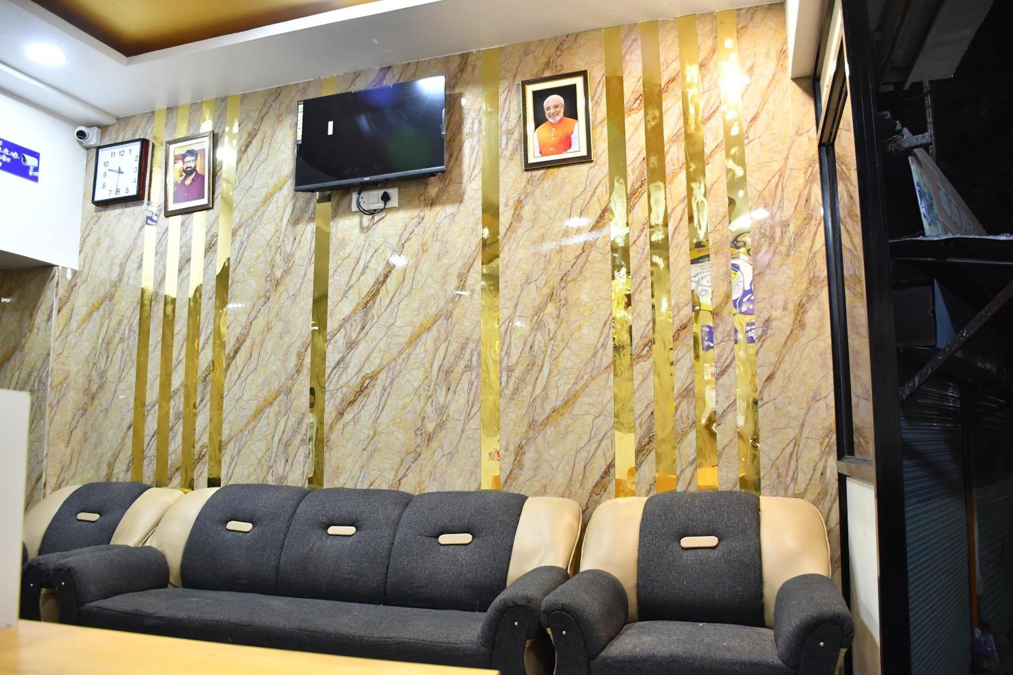 Hotel Kalika Residency Akalkot Exterior photo
